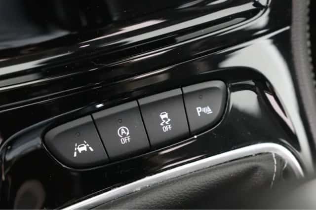 Opel Astra (2016) thumbnail 43