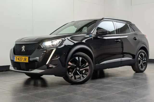 Peugeot e-2008 (2023)