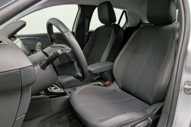 Opel Corsa (2022) thumbnail 3