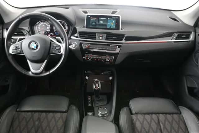 BMW X1 (2018) thumbnail 3