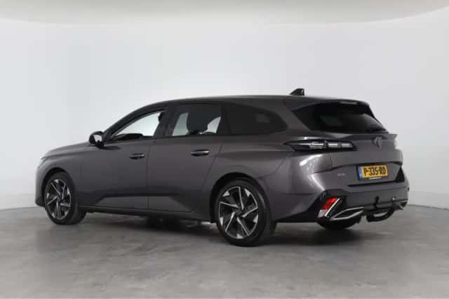 Peugeot 308 (2022) thumbnail 3