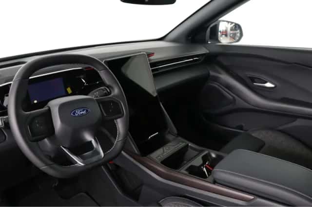 Ford Explorer (2026) thumbnail 4