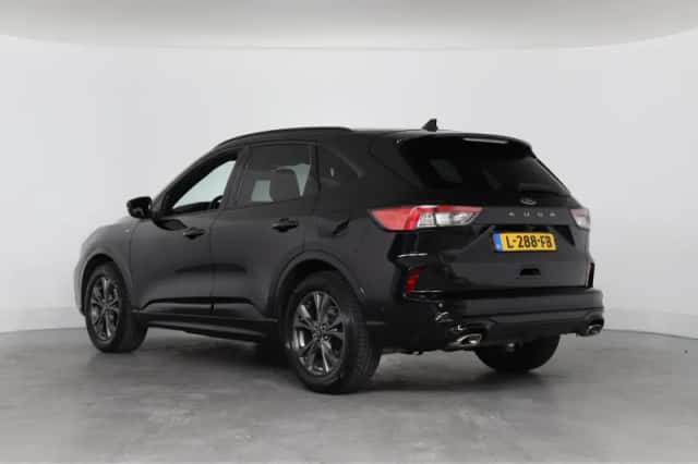 Ford Kuga (2020) thumbnail 3