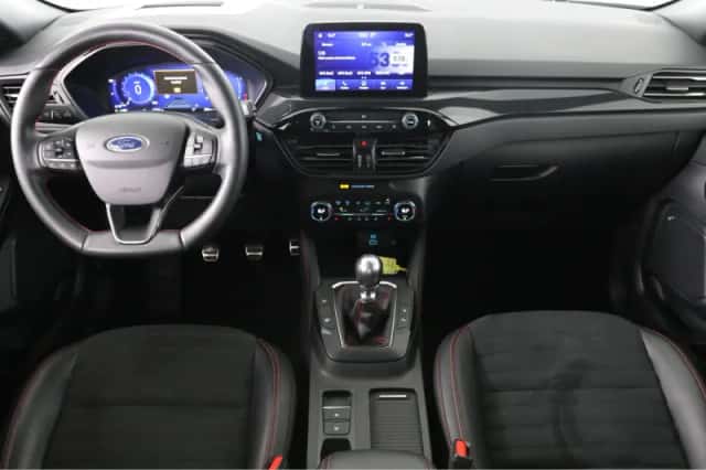 Ford Kuga (2020) thumbnail 4