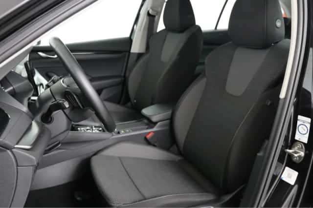 Škoda Octavia (2022) thumbnail 6