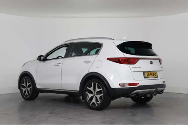 Kia Sportage (2016) thumbnail 3
