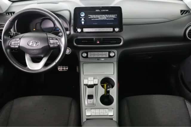 Hyundai Kona (2020) thumbnail 2