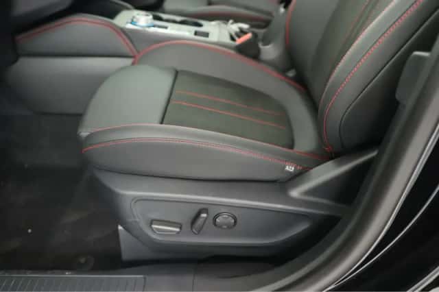 Ford Kuga (2026) thumbnail 6
