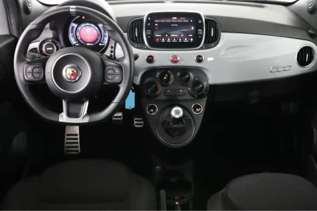 Fiat 500C (2020) thumbnail 4