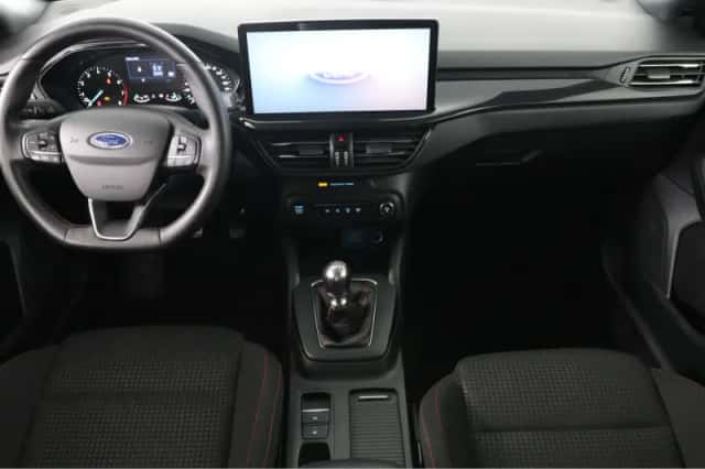 Ford Focus (2024) thumbnail 4