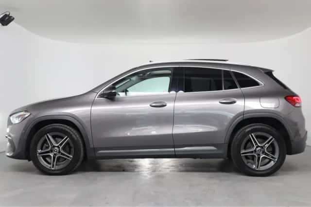Mercedes-Benz GLA-Klasse (2021) thumbnail 2