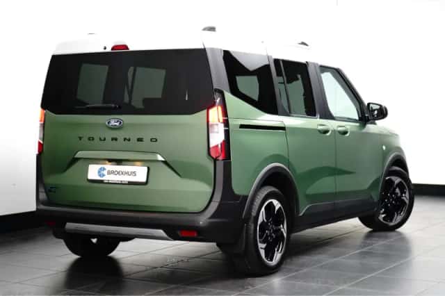 Ford Tourneo Courier (2025) thumbnail 3