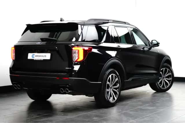 Ford Explorer (2024) thumbnail 3