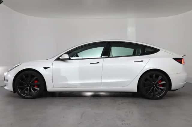 Tesla Model 3 (2019) thumbnail 2