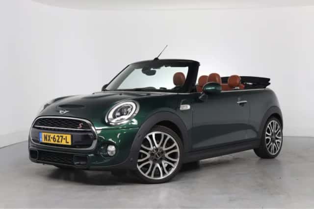 MINI Cabrio (2017) thumbnail 1