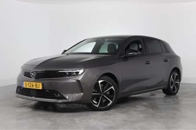 Opel Astra (2023) thumbnail 1