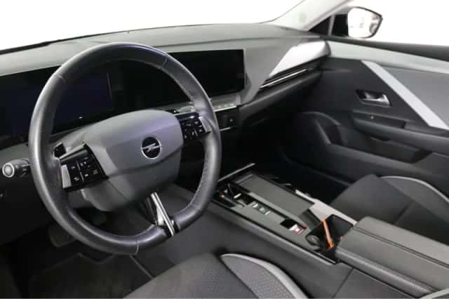 Opel Astra (2023) thumbnail 5