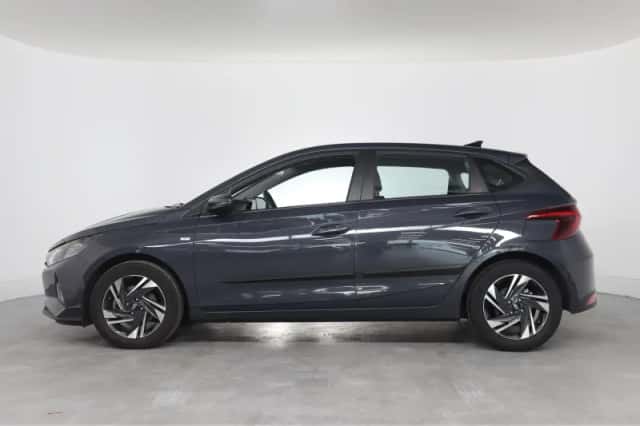 Hyundai i20 (2022) thumbnail 2