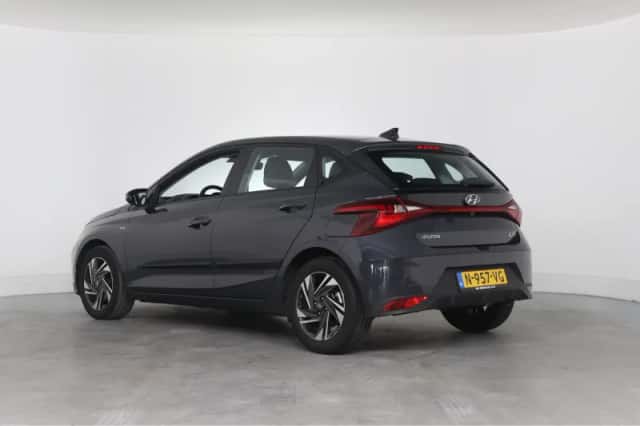 Hyundai i20 (2022) thumbnail 3