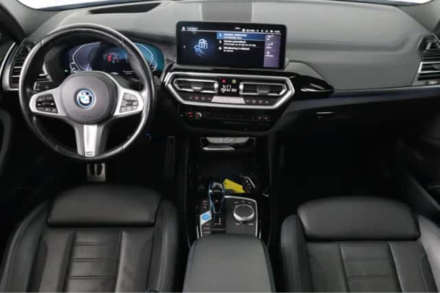 BMW iX3 (2022) thumbnail 4