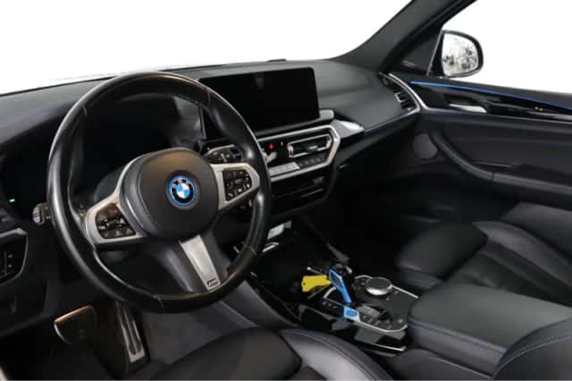 BMW iX3 (2022) thumbnail 5
