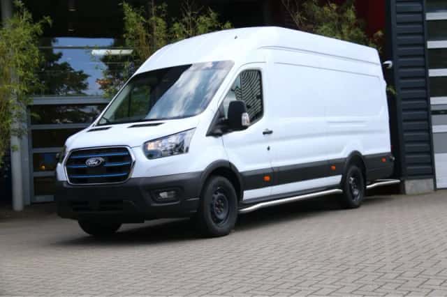 Ford E-Transit (2025) thumbnail 1
