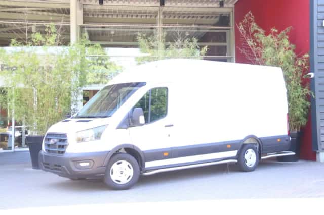 Ford E-Transit (2025) thumbnail 2