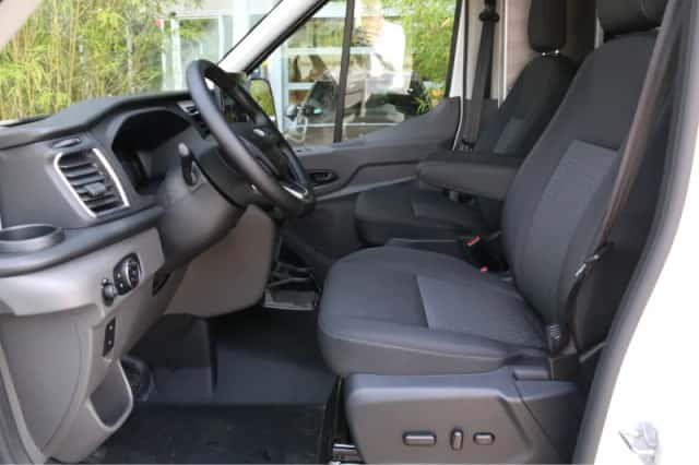 Ford E-Transit (2025) thumbnail 6