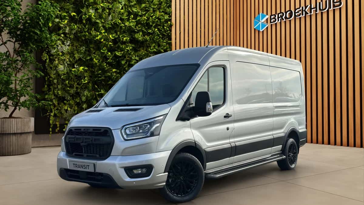 Ford Transit (2024) — foto 1