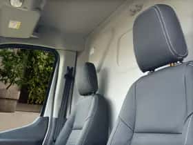 Ford Transit (2024) thumbnail 6