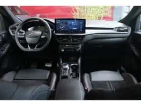 Ford Kuga (2024) thumbnail 3