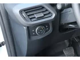 Ford E-Transit Courier (2025) thumbnail 12