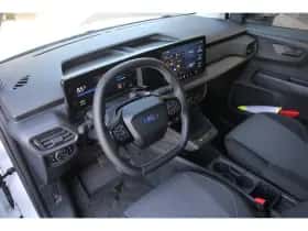 Ford E-Transit Courier (2025) thumbnail 10