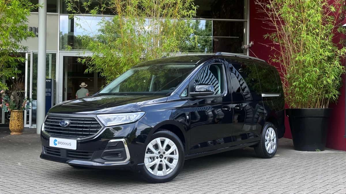 Ford Tourneo Connect (2025) — foto 1