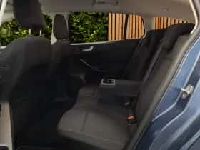 Ford Focus (2024) thumbnail 6