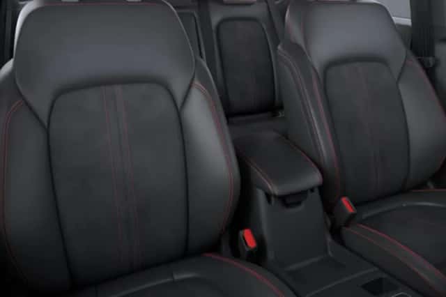 Ford Kuga (2025) thumbnail 4