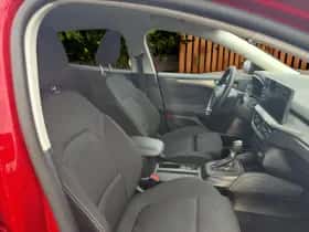 Ford Focus (2024) thumbnail 5