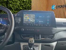 Ford Transit Custom (2024) thumbnail 23