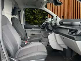 Ford Transit Custom (2024) thumbnail 4