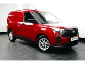 Ford Transit Courier (2024) thumbnail 3