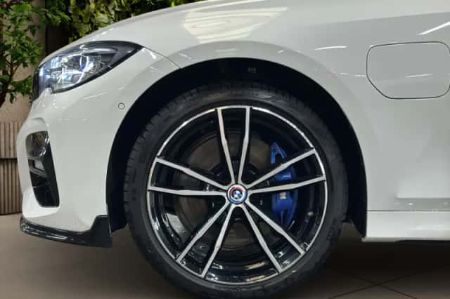 BMW 3-Serie (2022) thumbnail 4
