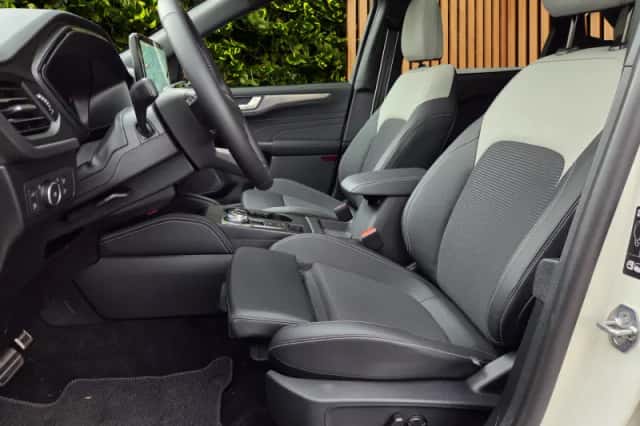 Ford Kuga (2026) thumbnail 6