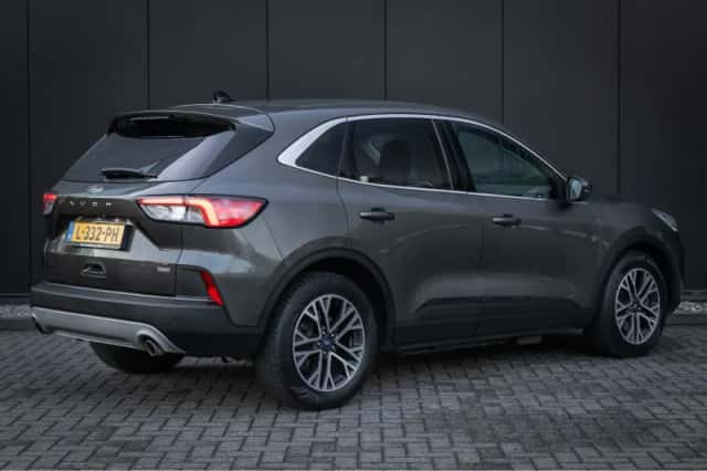 Ford Kuga (2020) thumbnail 3