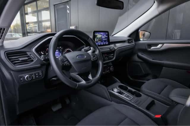 Ford Kuga (2020) thumbnail 6