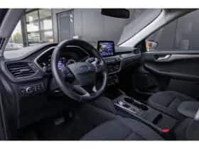 Ford Kuga (2020) thumbnail 6