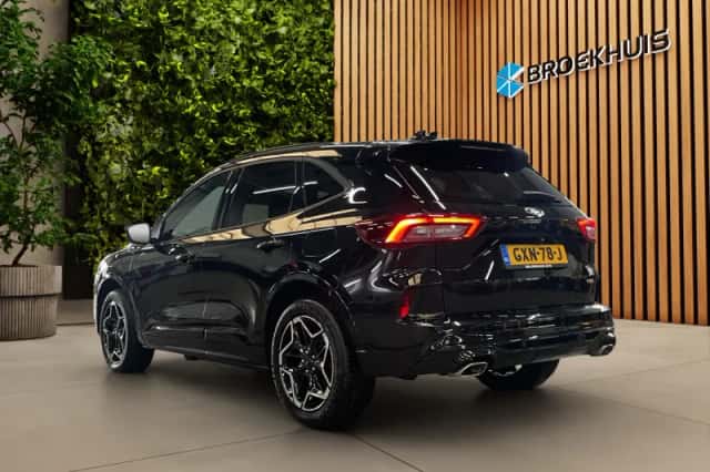 Ford Kuga (2025) thumbnail 2