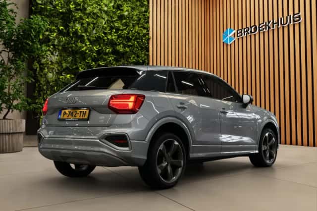 Audi Q2 (2021) thumbnail 2