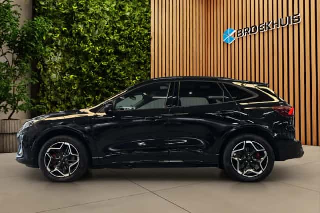 Ford Kuga (2025) thumbnail 4