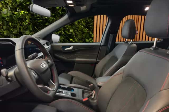 Ford Kuga (2025) thumbnail 5