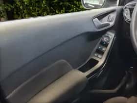 Ford Fiesta (2023) thumbnail 13